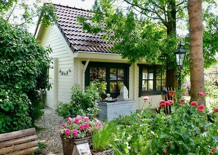 Cosy & Natural *fireplace*garden*2 Bikes Heinenoord